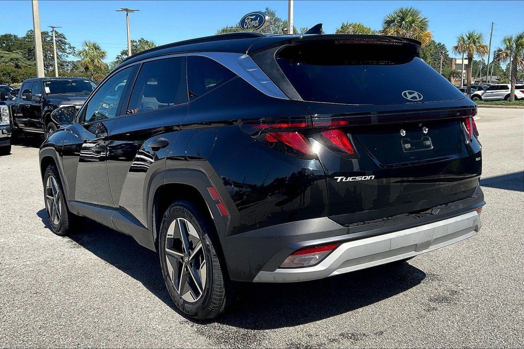 Used 2025 Hyundai Tucson SEL AWD/4WD image 4