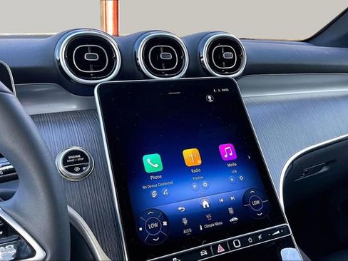 Used 2026 Mercedes-Benz GLC 300 4MATIC image 12