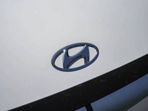 Used 2024 Hyundai Ioniq 5 SEL RWD image 11