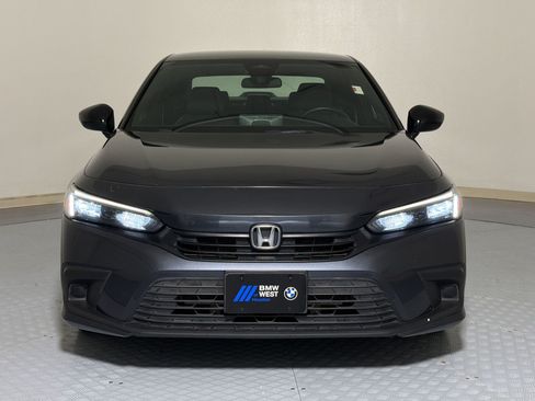 Used 2023 Honda Civic Sport image 5