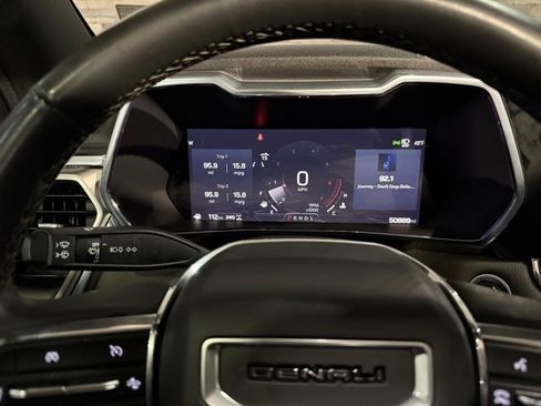 Used 2023 GMC Canyon Denali w/ Denali Black Edition image 15