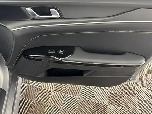 Certified 2025 Kia K5 GT FWD image 21