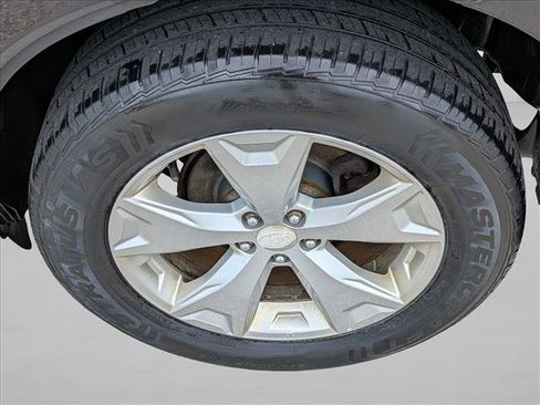 Used 2015 Subaru Forester 2.5i Premium w/ Protection Package #1 AWD/4WD image 26