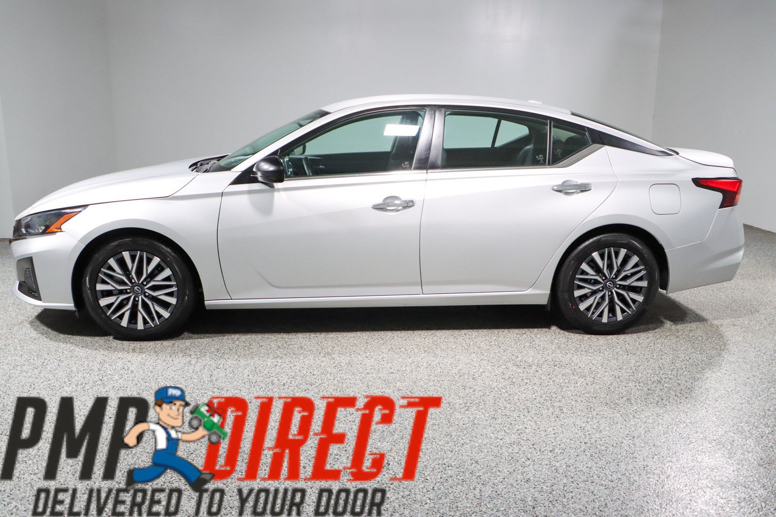 Used 2024 Nissan Altima 2.5 SV FWD image 10