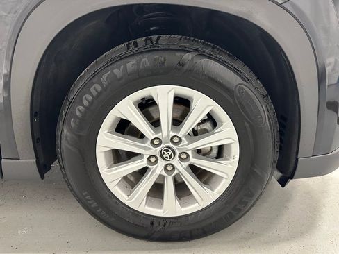 Used 2025 Toyota Grand Highlander AWD image 66