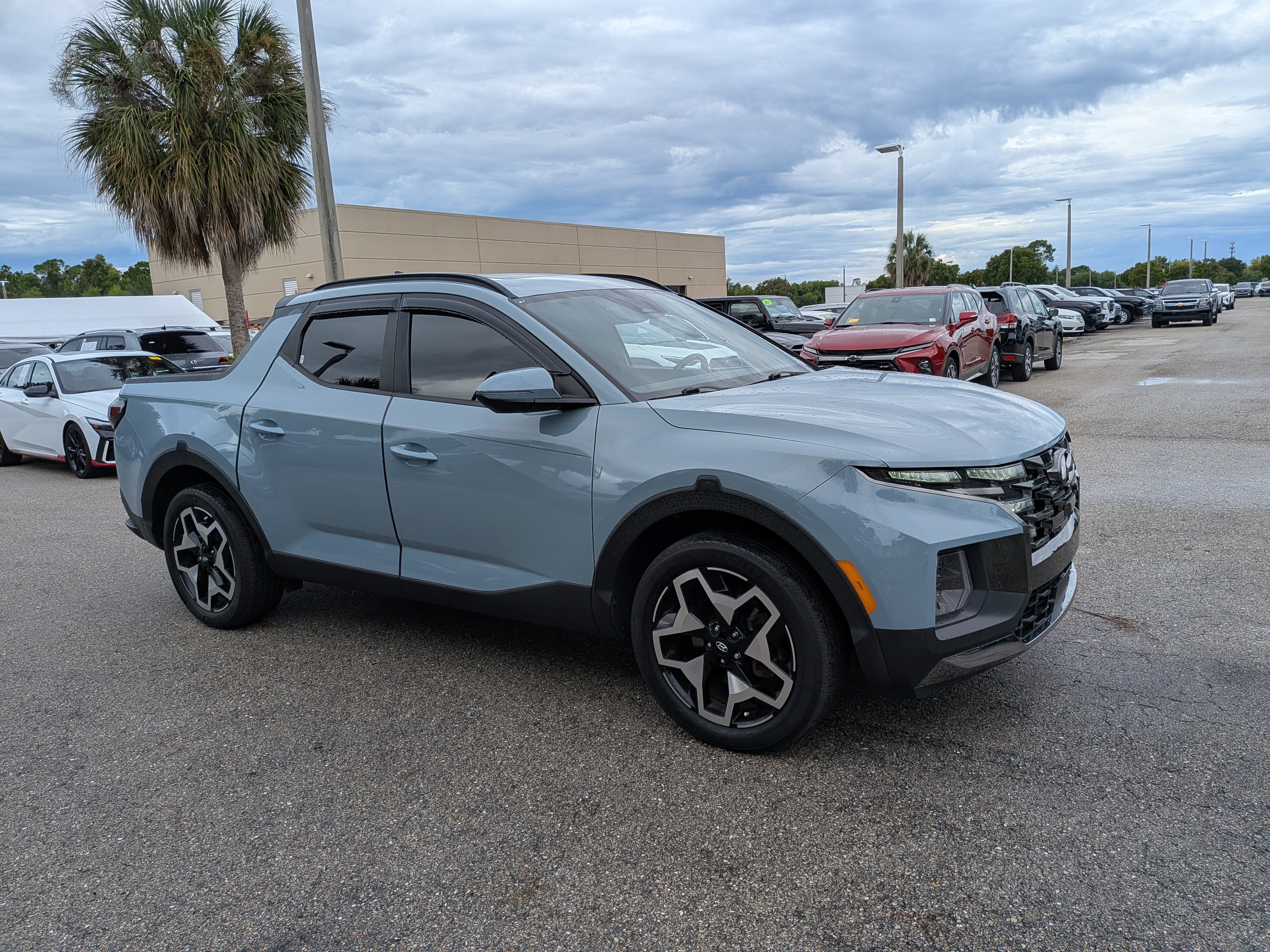 Used 2023 Hyundai Santa Cruz Limited AWD/4WD image 1