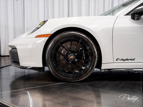 Used 2025 Porsche 911 Targa 4 GTS AWD/4WD image 12