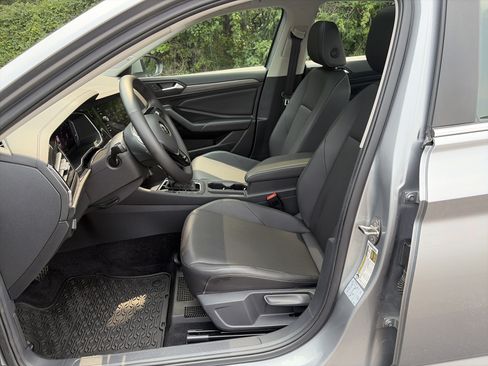 Used 2020 Volkswagen Jetta SEL FWD image 16