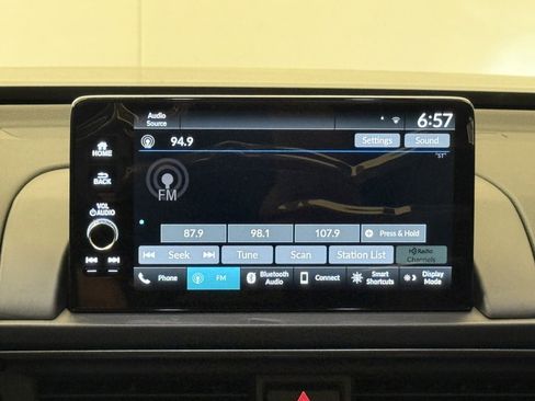 New 2025 Honda Pilot TrailSport image 13