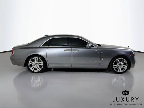 Used 2019 Rolls-Royce Ghost RWD image 5