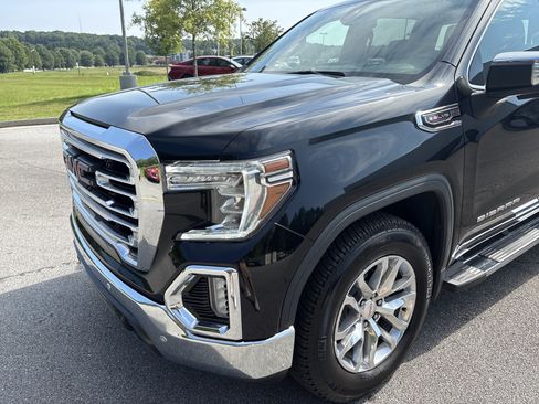 Used 2022 GMC Sierra 1500 SLT w/ SLT Premium Plus Package AWD/4WD image 30