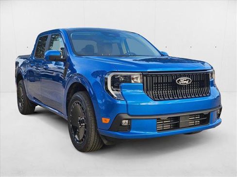 New 2025 Ford Maverick Lobo image 6