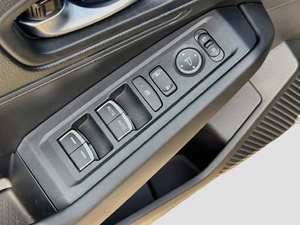 Certified 2025 Honda Accord LX image 16