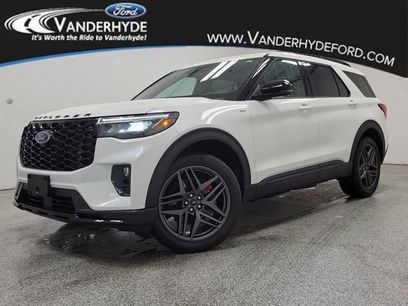 Certified 2025 Ford Explorer ST-Line w/ ST-Line Street Pack