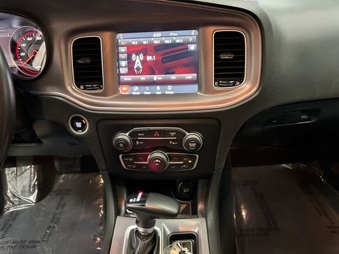Used 2023 Dodge Charger SXT image 17