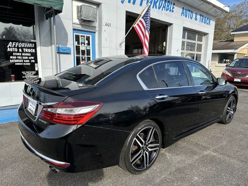 Used 2016 Honda Accord Sport image 6