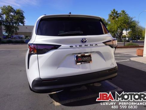 Used 2023 Toyota Sienna XLE image 28