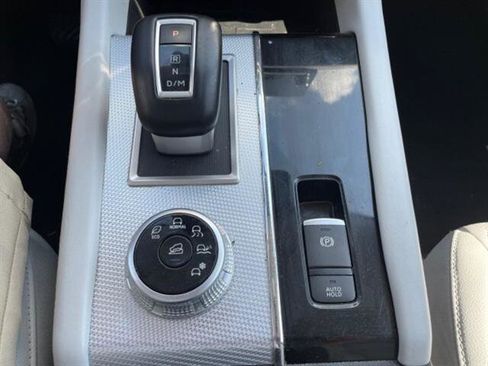 Used 2023 Mitsubishi Outlander SEL image 28