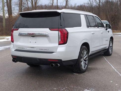 Used 2021 GMC Yukon XL Denali w/ Denali Premium Package image 8