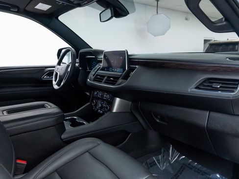 Used 2022 Chevrolet Tahoe Z71 w/ Z71 Off-Road Package image 29