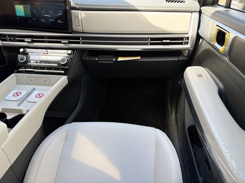 New 2026 Hyundai Santa Fe SE FWD image 19