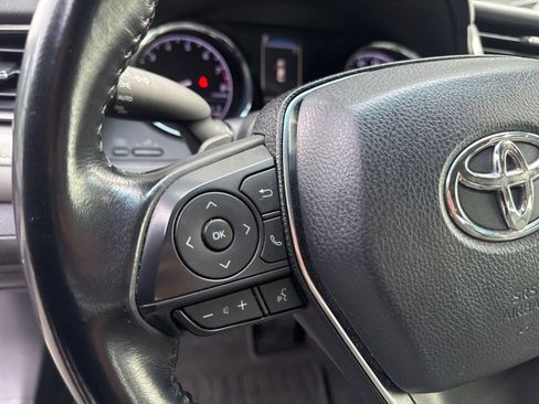 Used 2019 Toyota Camry SE image 17
