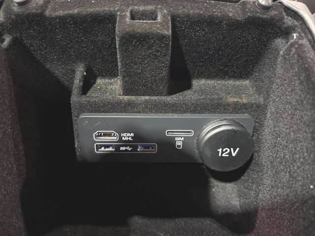 Used 2018 Land Rover Range Rover Evoque SE Premium AWD/4WD image 90