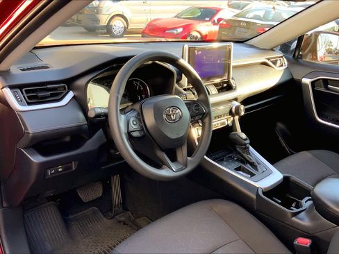 Used 2024 Toyota RAV4 XLE image 16