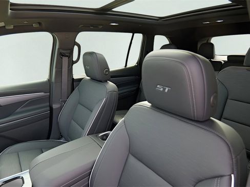 New 2026 Buick Enclave Sport Touring w/ Power Package image 10