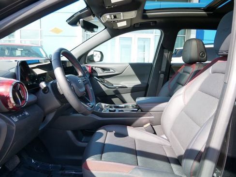 Used 2025 Chevrolet Equinox RS w/ Safety and Technology Package AWD/4WD image 7