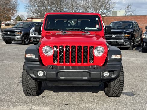 Used 2020 Jeep Gladiator Sport w/ Quick Order Package 24S image 3