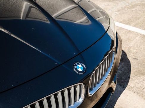 Used 2012 BMW Z4 sDrive35is image 23