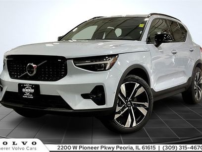 New 2026 Volvo XC40 B5 Ultra w/ Climate Package