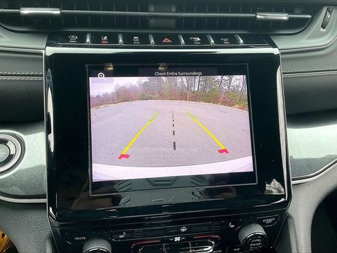 Certified 2022 Jeep Grand Cherokee L Altitude image 14