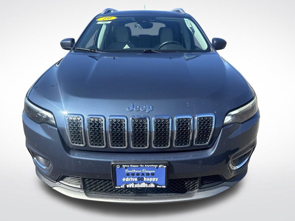 Used 2019 Jeep Cherokee Limited w/ Luxury Group AWD/4WD image 2