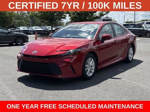 Used 2025 Toyota Camry LE FWD image 5