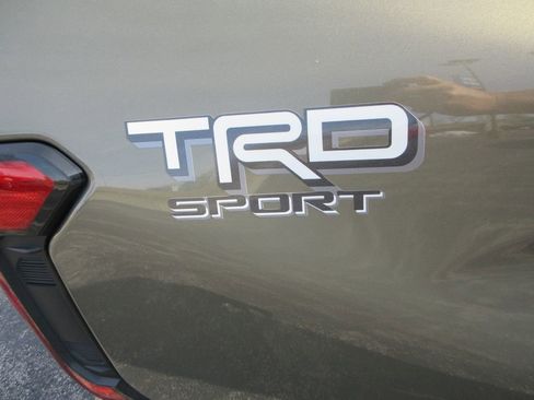 Used 2024 Toyota Tacoma TRD Sport image 10