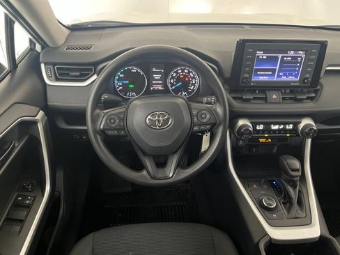 Used 2022 Toyota RAV4 LE AWD/4WD image 32