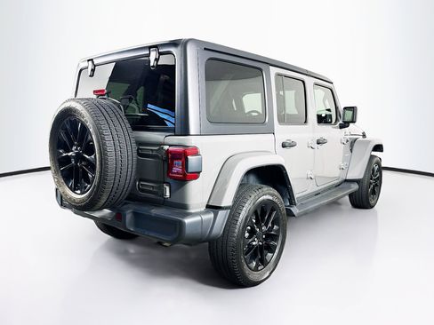 Used 2023 Jeep Wrangler Unlimited Sahara AWD/4WD image 9