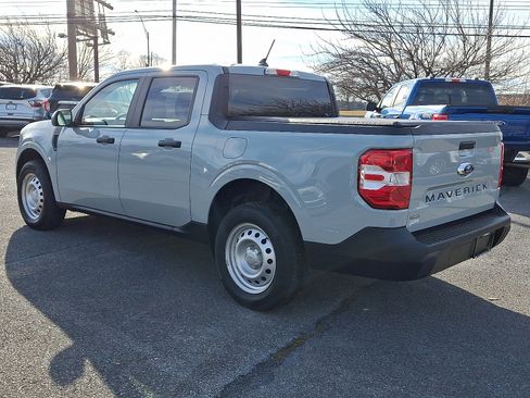 Used 2024 Ford Maverick XL image 4