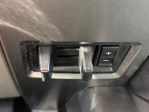 Used 2018 Ford F150 XLT w/ Equipment Group 302A Luxury image 27