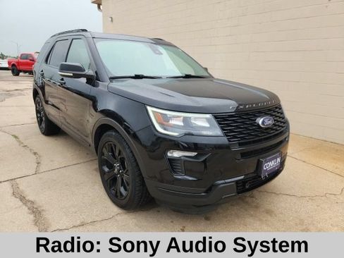 Used 2019 Ford Explorer Sport w/ Ford Safe & Smart Package AWD/4WD image 4
