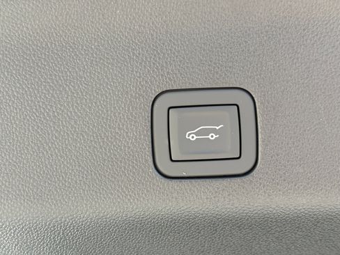 New 2026 Cadillac Escalade ESV V image 5