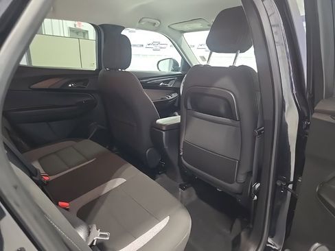 Used 2025 Chevrolet TrailBlazer LT image 23