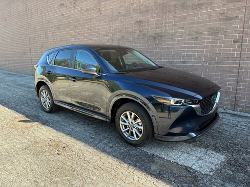 Used 2025 MAZDA CX-5 AWD 2.5 S w/ Preferred Package image 7