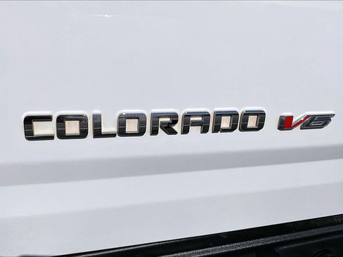 Used 2018 Chevrolet Colorado W/T w/ WT Convenience Package AWD/4WD image 31