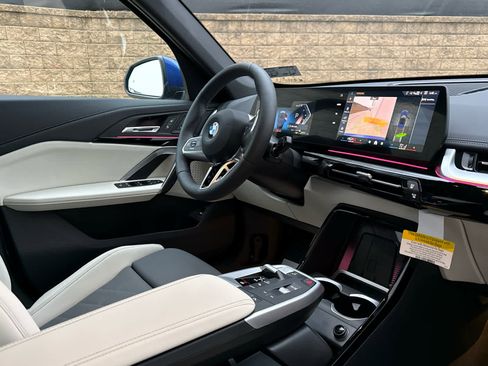 New 2026 BMW X1 xDrive28i w/ M Sport Package image 8