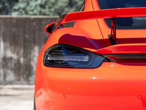 Certified 2023 Porsche 718 Cayman GT4 RWD image 23