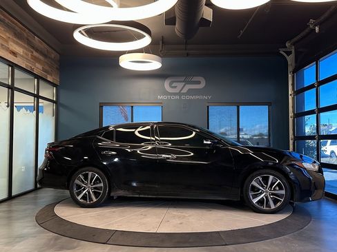 Used 2020 Nissan Maxima 3.5 SV w/ Floor Mat Group image 2