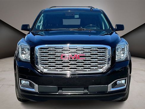 Used 2020 GMC Yukon XL Denali image 3